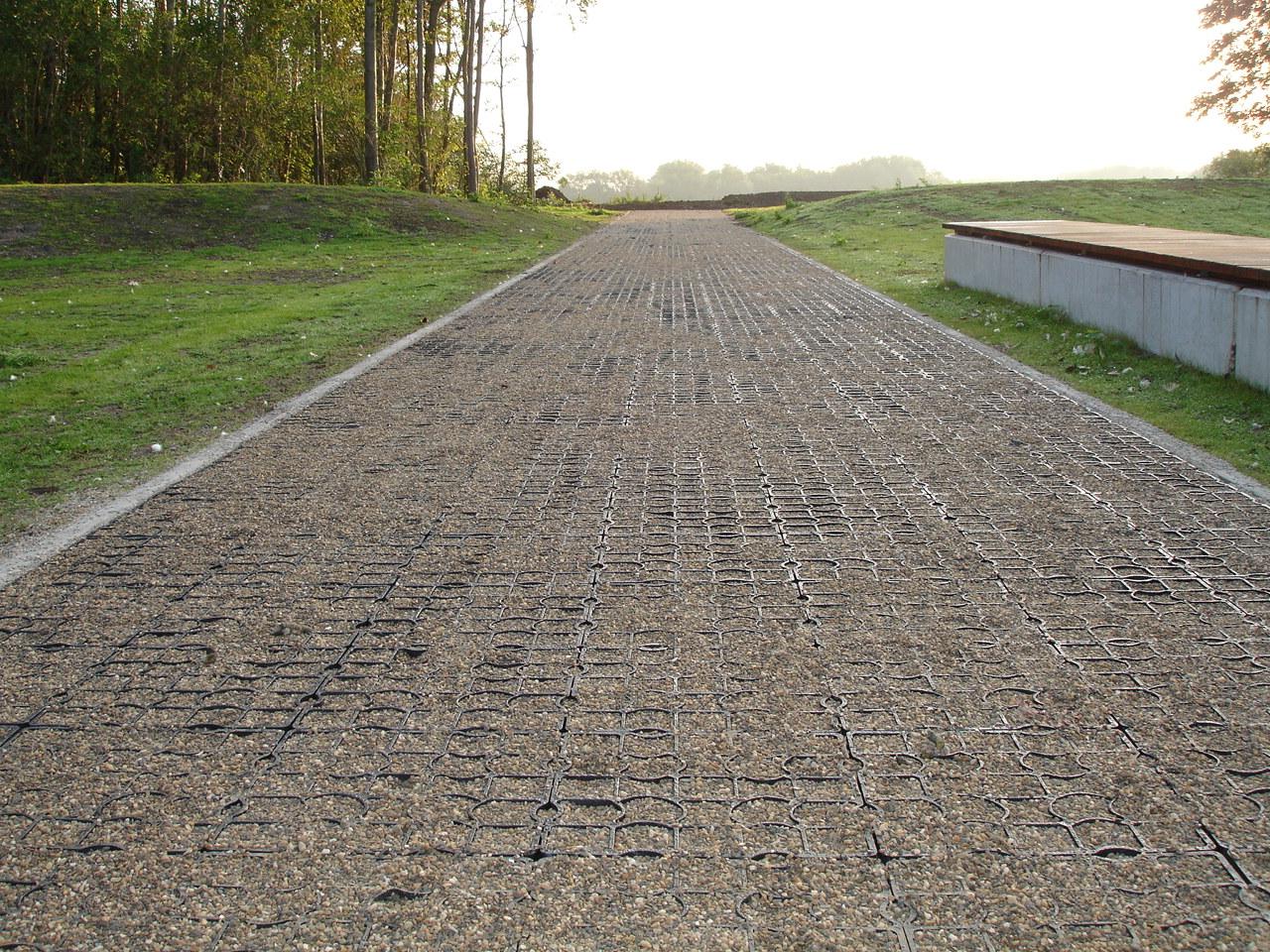 ecoraster-zukunft-bodenbefestigung-schwammstadt